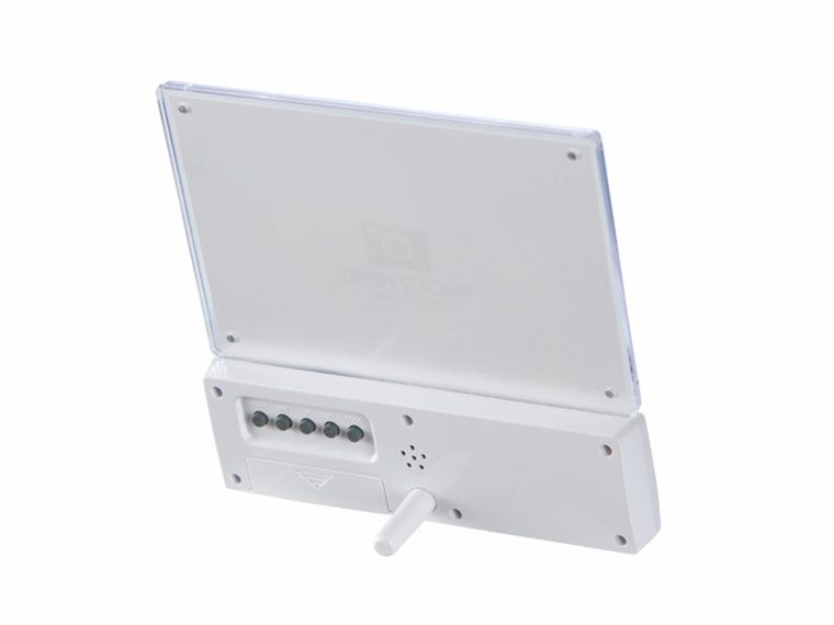 フォトフレーム電波時計の背面