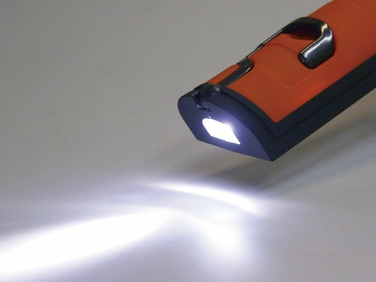 スタンドマルチライト(マグネット付)の点灯