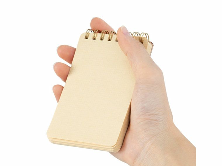 クラフトワークリングメモの手のひらサイズ