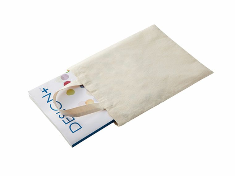 厚手コットンA4フラットトート ナチュラルの使用イメージ画像