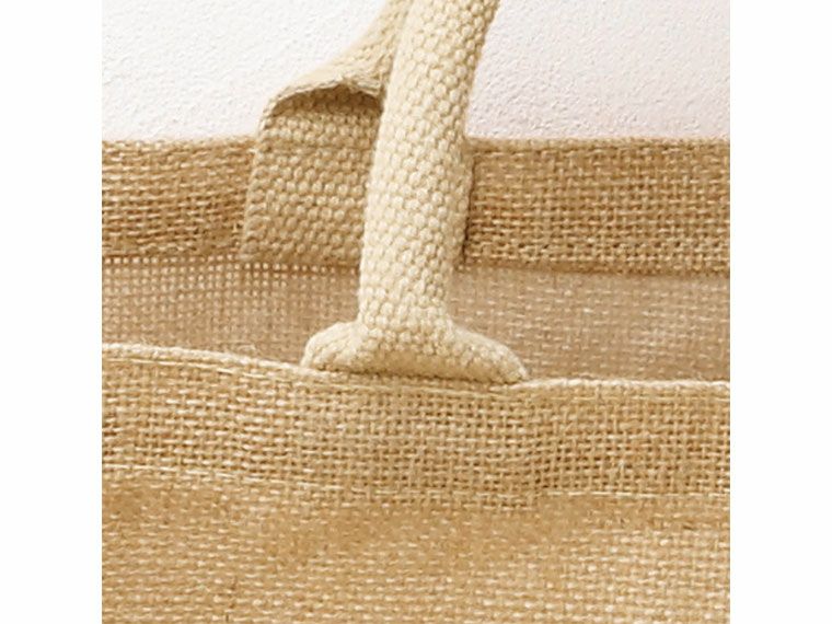 ジュートラージバッグの持ち手は丸みがあり持ちやすい