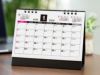 2026 シンプルスケジュール卓上カレンダーの使用イメージ