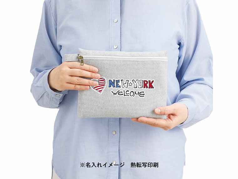 シャンブリックキャンバスフラットポーチ（M）の名入れイメージ画像