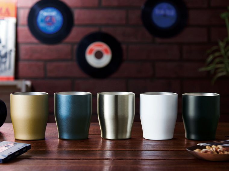 真空ステンレスカラータンブラー350mlの色別使用イメージ