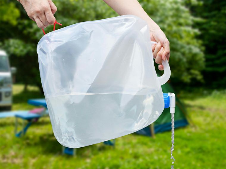 ファイン 折りたたみ式ウォータータンク 20L付属の紐で楽々給水