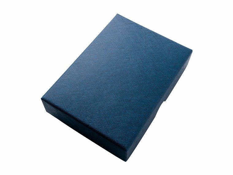 専用化粧箱入り