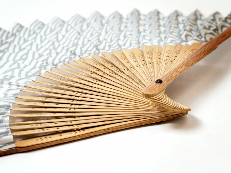 扇子の要（かなめ）部分