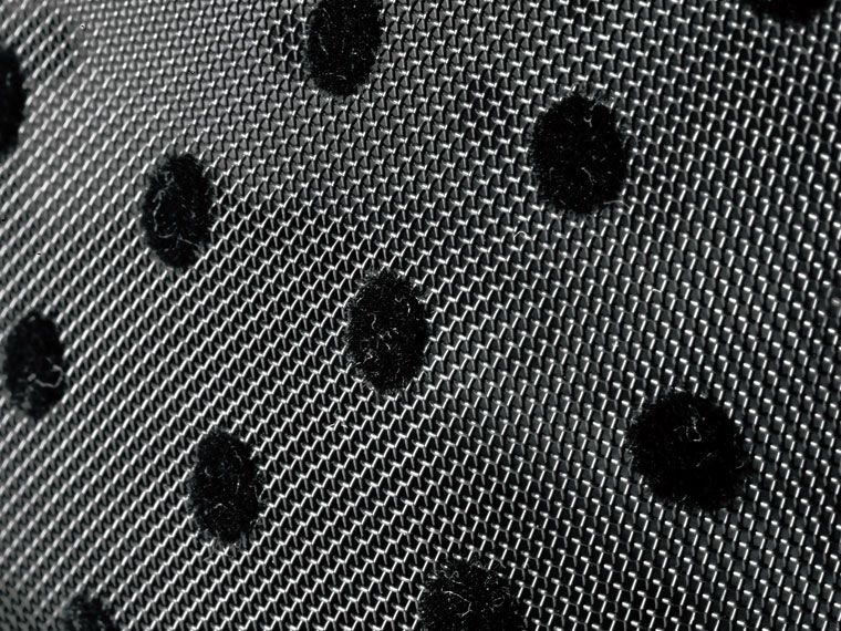 立体感のあるフロッキープリント