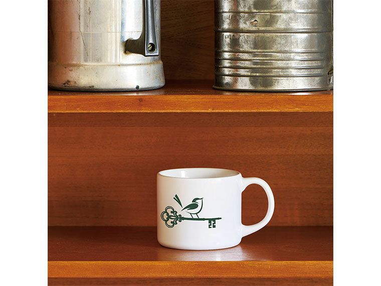 陶器マグストレート　ショートワイド　ホワイトの使用イメージ