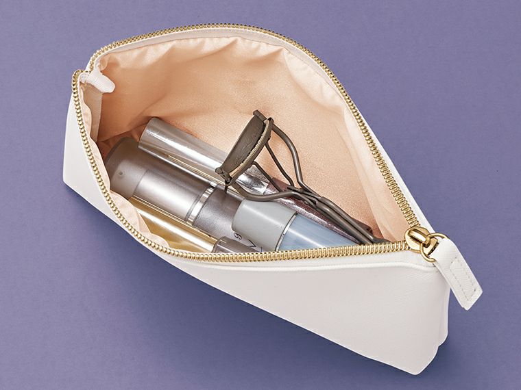 ブランフール・スリムポーチ使用イメージ