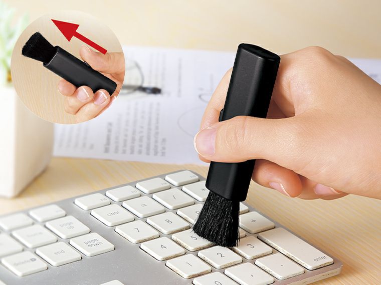 ポータブルブラシクリーナー