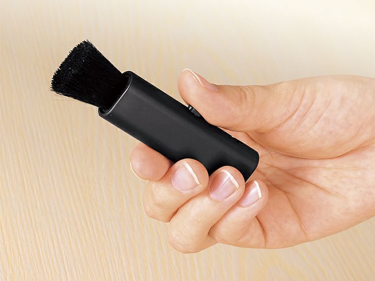 ポータブルブラシクリーナー使用イメージ