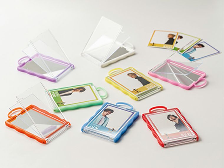 カードホルダーコンパクトミラー