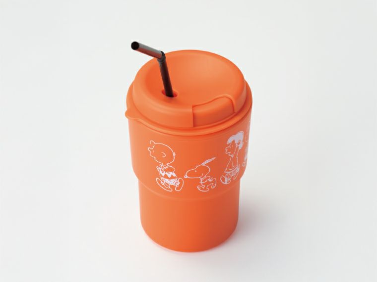 キャラクター　二重構造タンブラーにはスライド式ストローホールがあります。