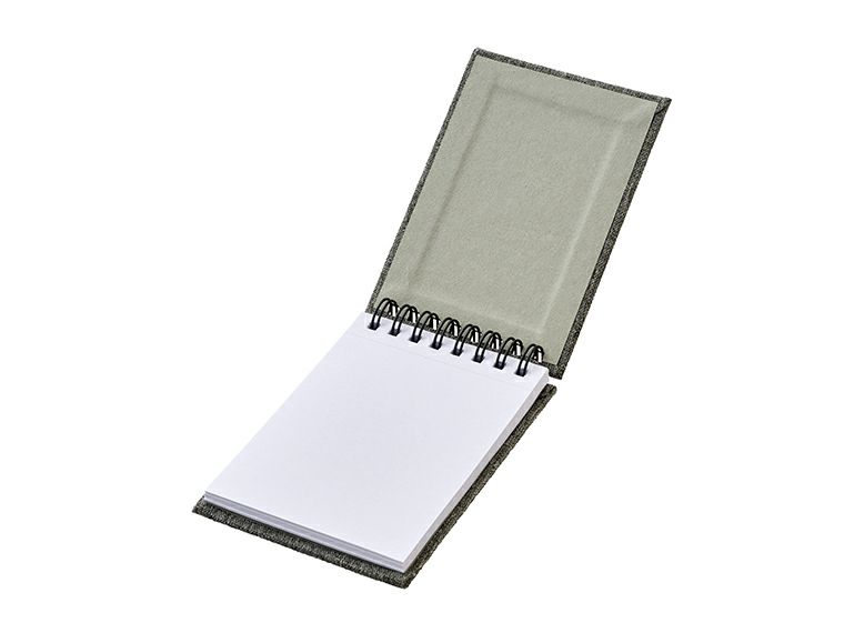 リサイクルPETメモにはミシン目が入っているので切り取りが簡単！